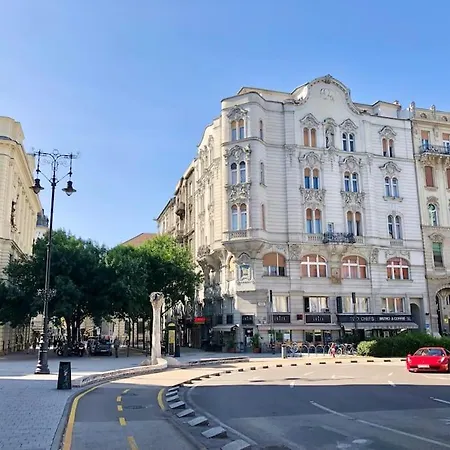 Lejlighed & Danube View