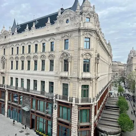 Apartment & Danube View *